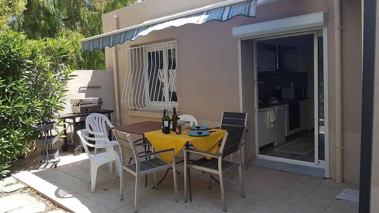 Le Patio 1 Apartment Six-Fours-les-Plages 0*,