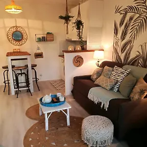  Appartement Superbe à 2 Pas De La